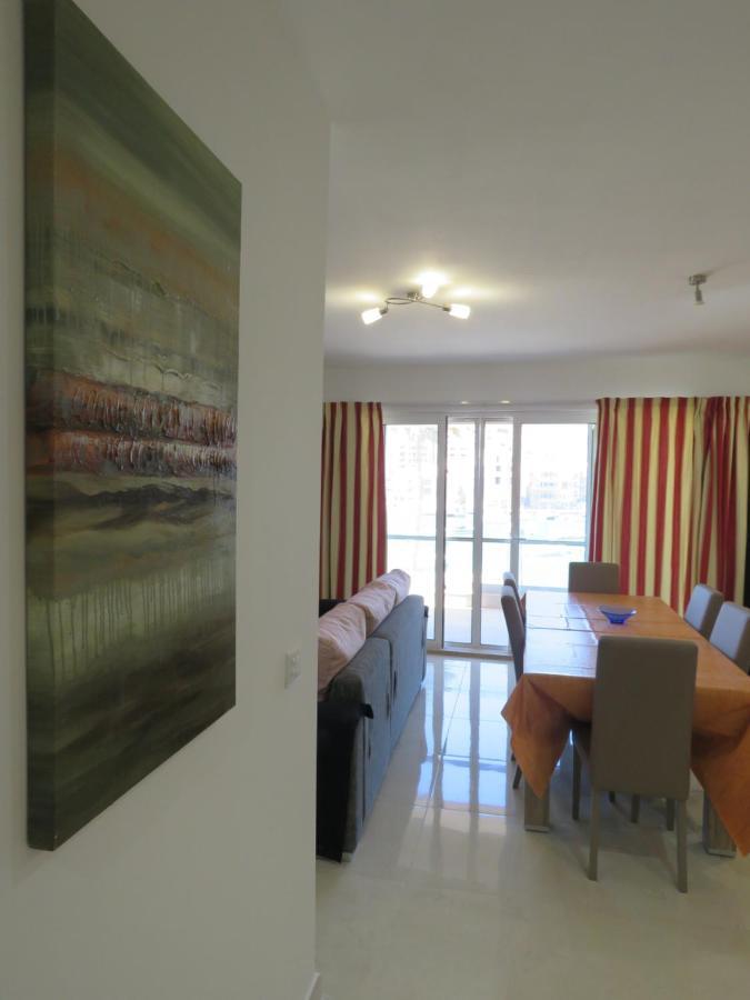 Aquamarine Sea Front Apartments - First Floor مارساسكالا المظهر الخارجي الصورة