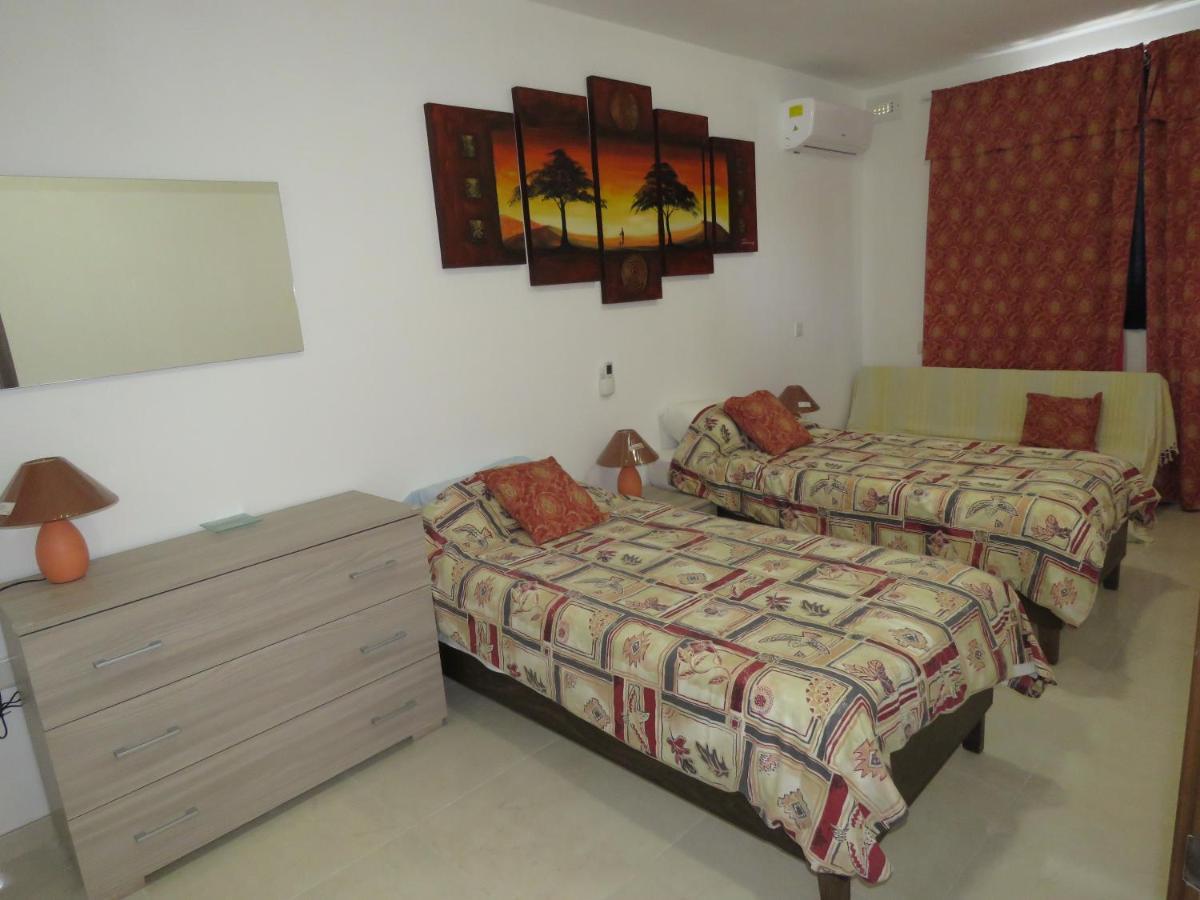 Aquamarine Sea Front Apartments - First Floor مارساسكالا المظهر الخارجي الصورة