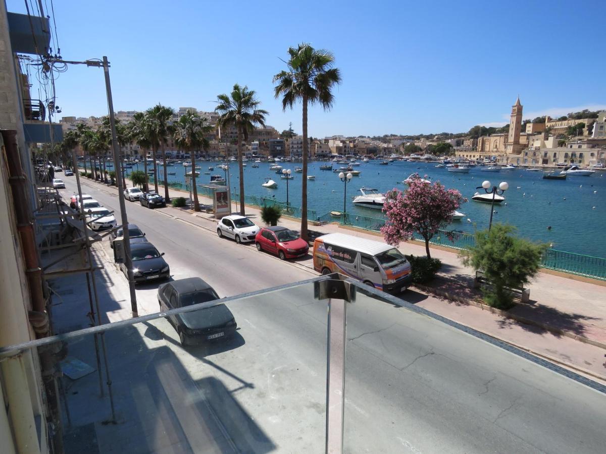 Aquamarine Sea Front Apartments - First Floor مارساسكالا المظهر الخارجي الصورة