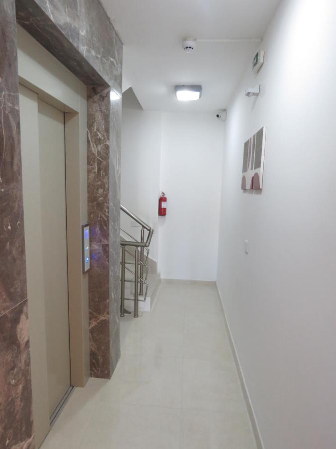 Aquamarine Sea Front Apartments - First Floor مارساسكالا المظهر الخارجي الصورة